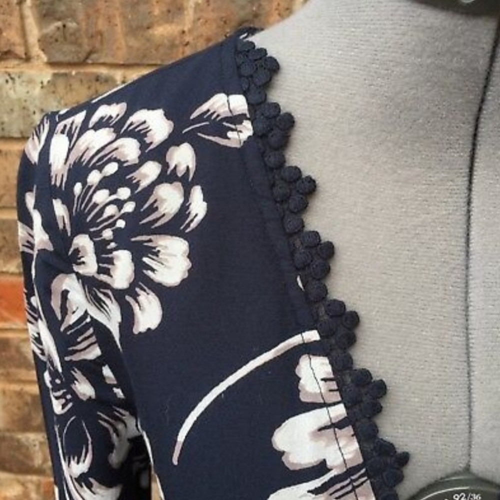 Band of Gypsies | Floral Faux Wrap Dress - Picture 2 of 8